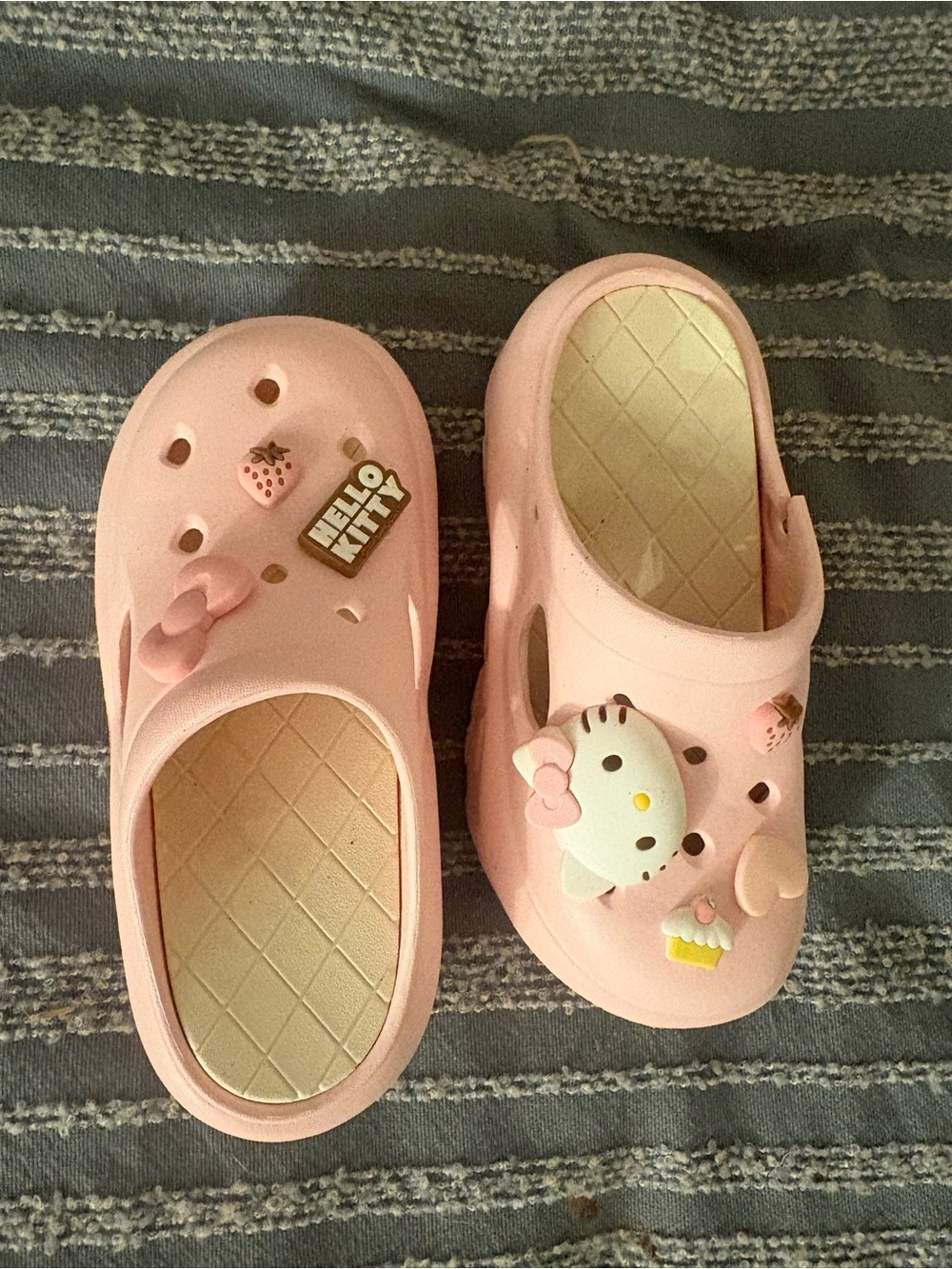 Hello Kitty Light Pink Kids Clog Sandals with Charms